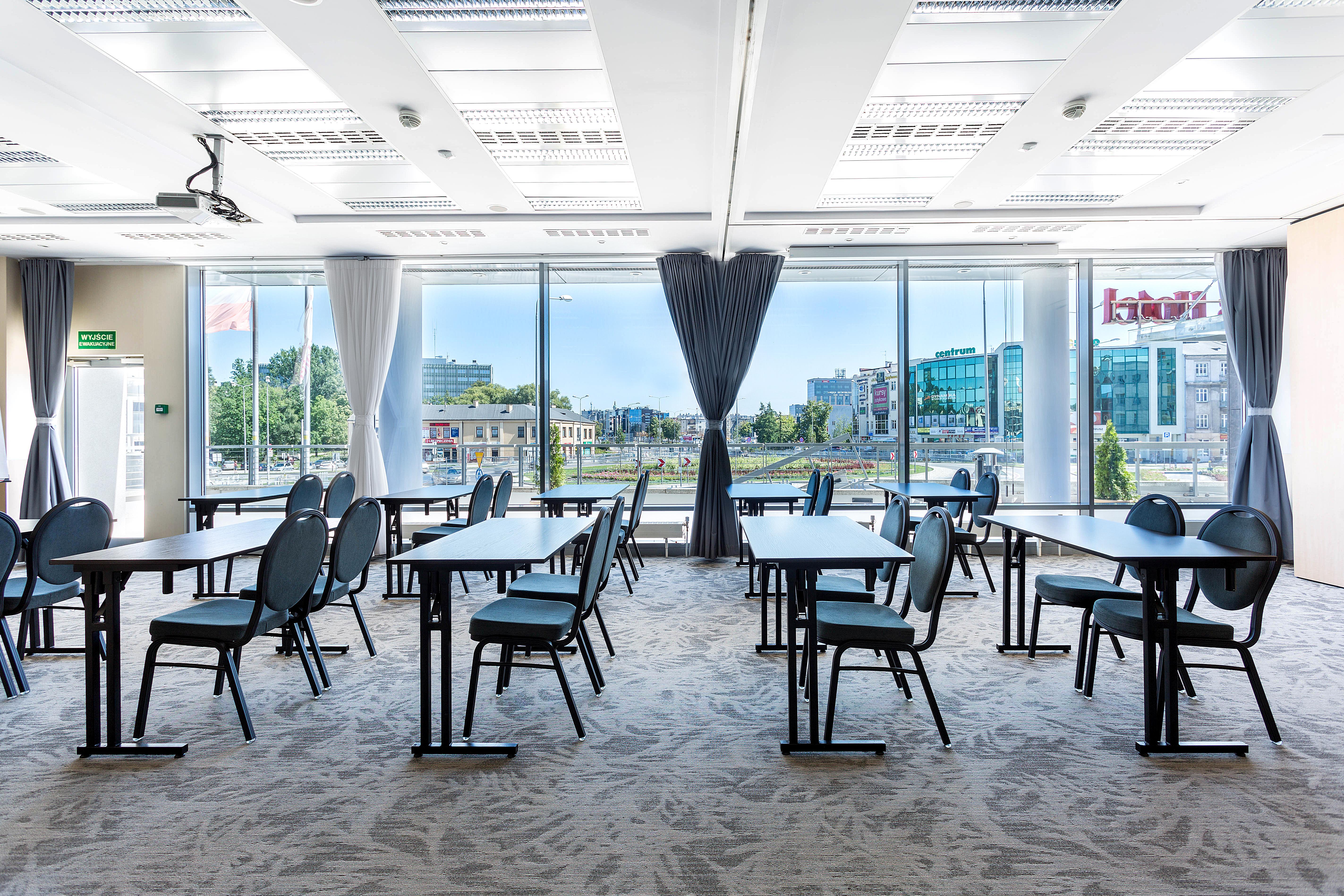 Qubus Hotel Kielce Luaran gambar