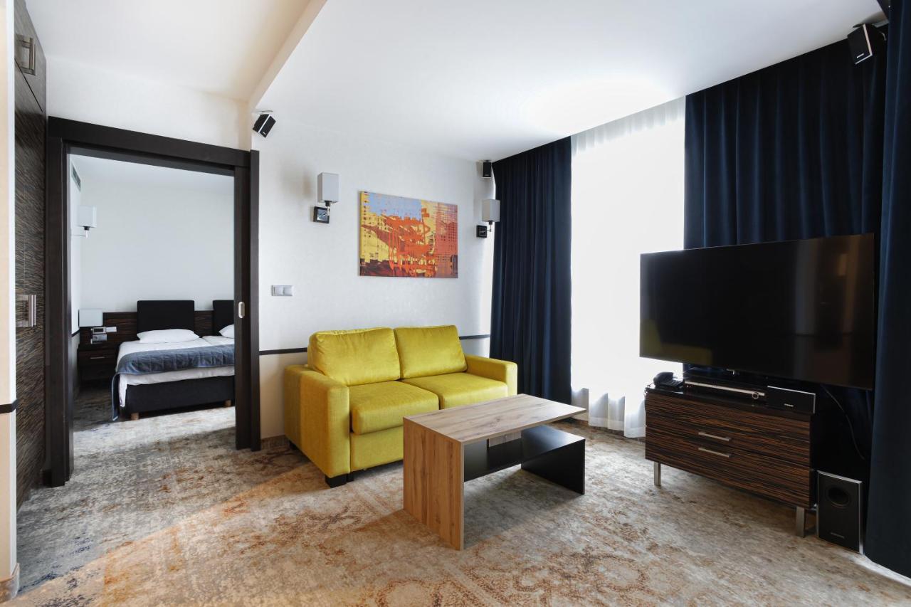 Qubus Hotel Kielce Luaran gambar