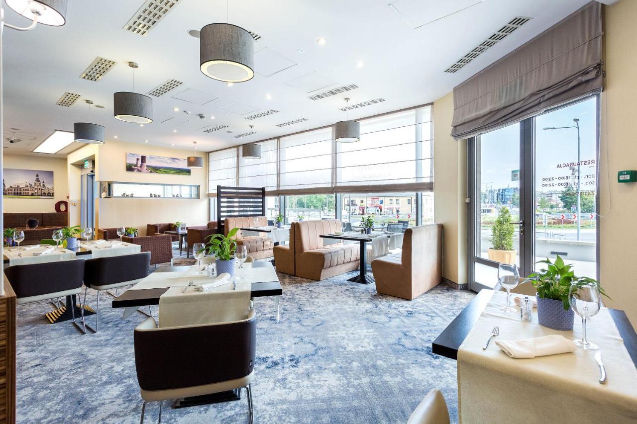 Qubus Hotel Kielce Luaran gambar
