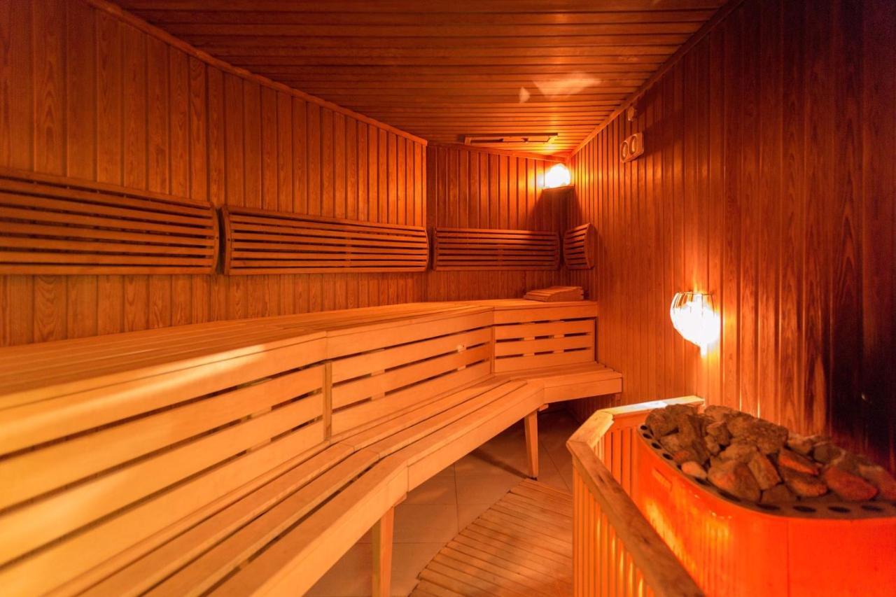 Qubus Hotel Kielce Luaran gambar