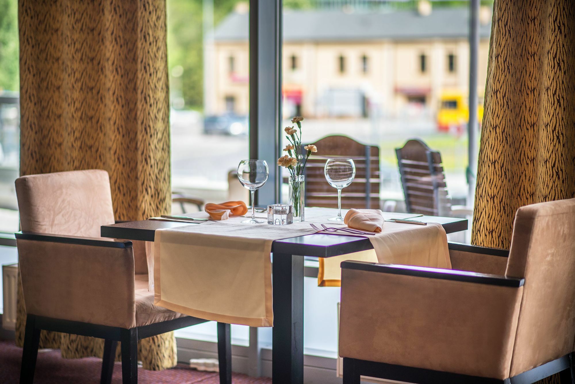 Qubus Hotel Kielce Luaran gambar